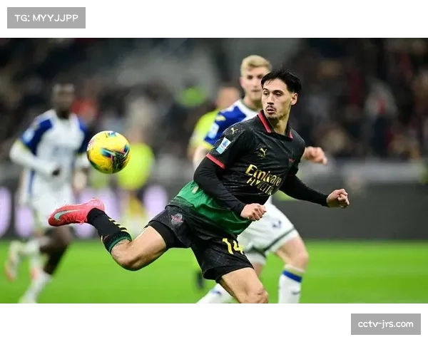 AC米兰vs维罗纳半场战报：吉鲁头球破门，米兰1-0领先